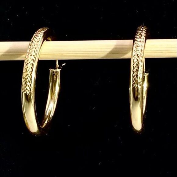 ARI Stunning 1 3/8” Gold Vermeil Dangle Hoop Earrings - Picture 1 of 5